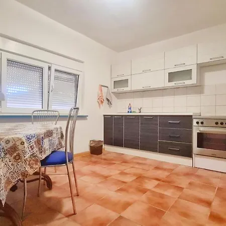 Apartamento Discovery 2 *
