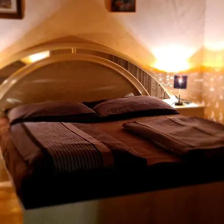 Discovery 2 يوبوسكي